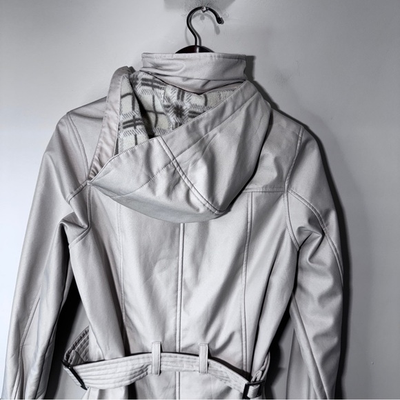 True North Women's Size Small Beige Spring/Fall Coat Hooded Lined Size Small - Picture 6 of 10